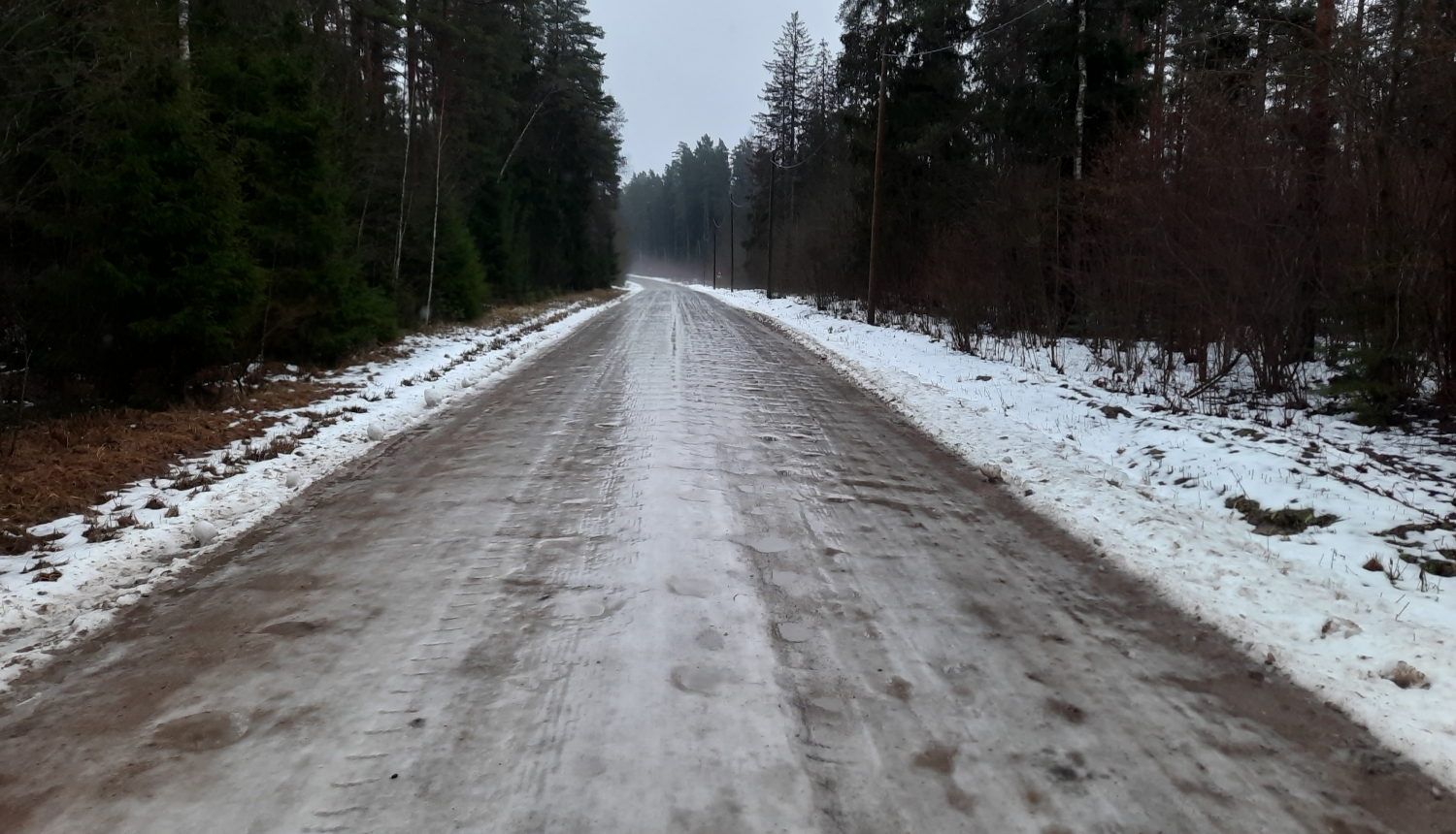 Ceļu stāvokļa dēļ iespējamas nobīdes konteineru tukšošanas grafikos