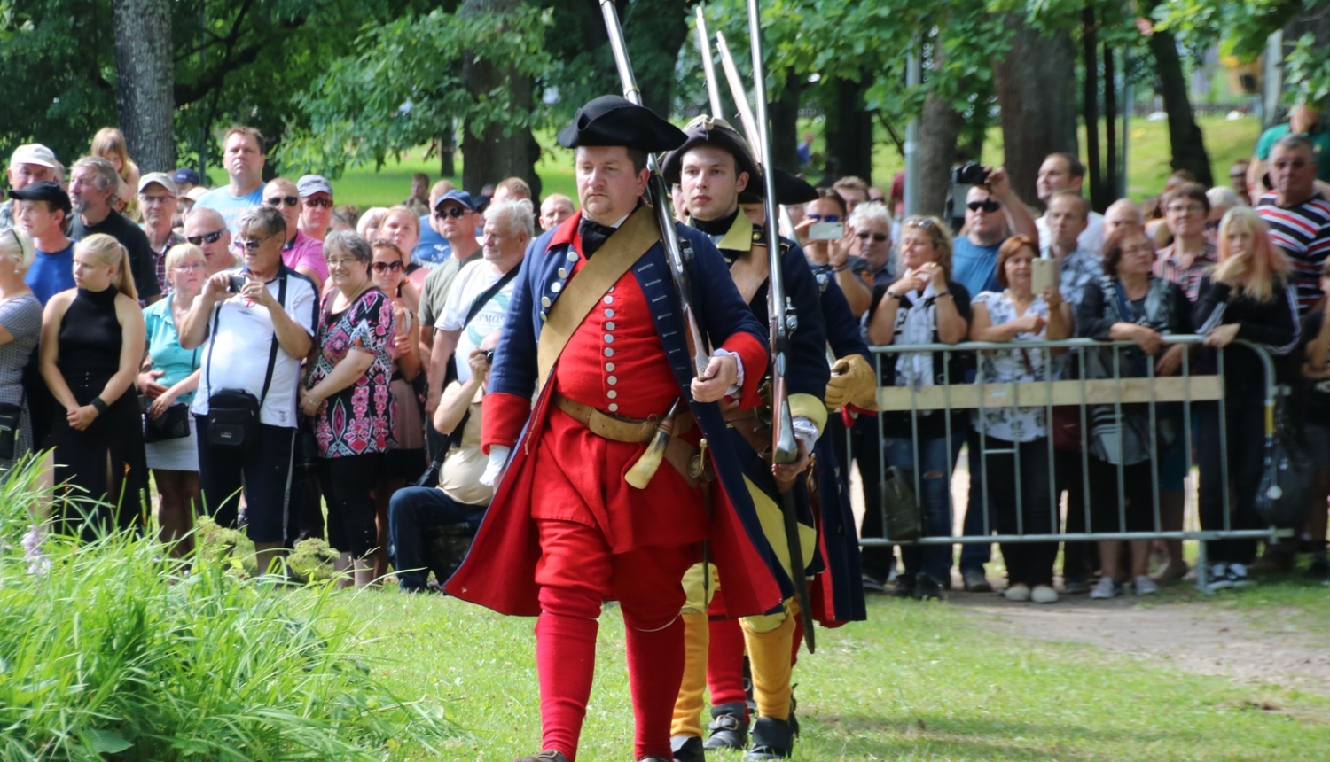 Paraugcīņas demonstrējums Valgas militārajā festivālā 2019. gadā