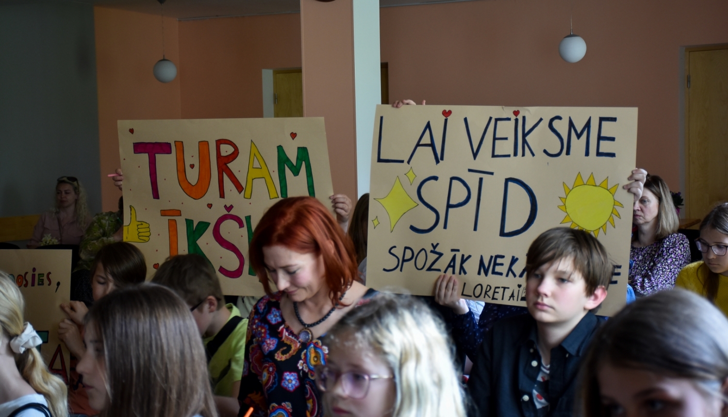 Tituls_SkaLa_lasisana